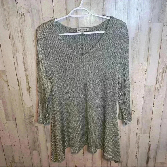 Wilde Tops - Wilde Women's Blouse 3/4 Sleeve V-neckline Blouse Size 3X